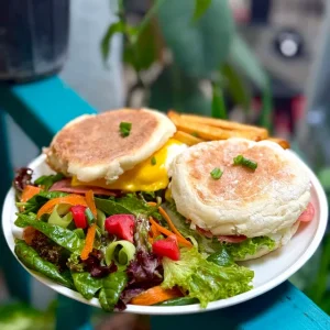 صبحانه اِگ مافین